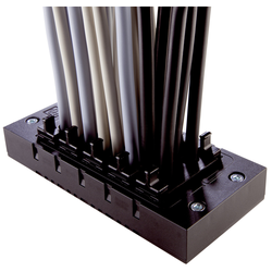 LAPP SKINTOP CUBE MULTI V2 rámeček s kabelovými průchodkami Průměr svorky (max.) 9 mm polykarbonát černá 1 ks