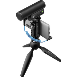 Sennheiser MKE 400 Mobile Kit  kamerový mikrofon Druh přenosu:kabelový vč. ochrany proti větru, vč. kabelu, vč. tašky, vč. svorky, vč. stativu