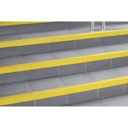 COBA Europe GRP070003N Podlahová krytina COBAGRIP® Stair Nosing žlutá 1.5 m x 55 mm x 5 mm  1 ks