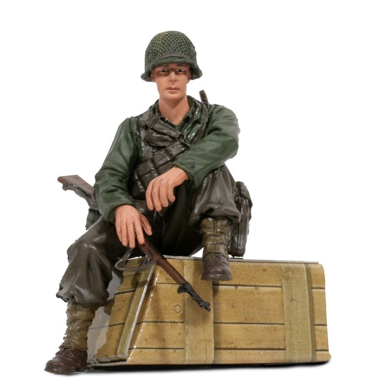 TORRO 1/16 figurka sedícího vojáka U.S. 1st Infantérie z 2 sv. války, ručně malovaný