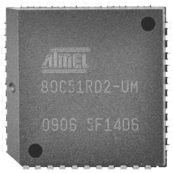 Microchip Technology mikrořadič PLCC-52 8-Bit 48 MHz Počet vstupů/výstupů 34 Tube